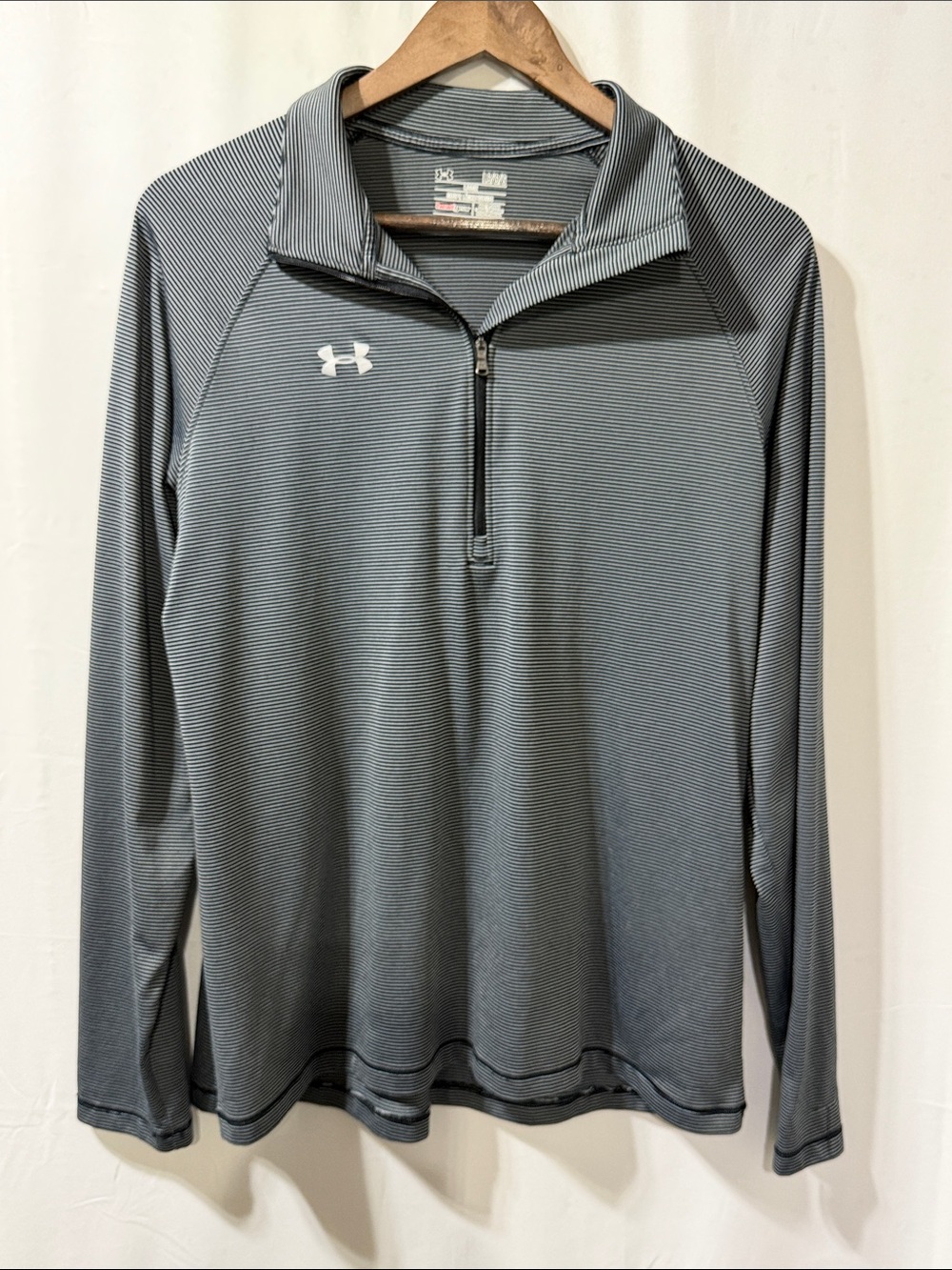Under Armour Men's Gray Striped 1/4 Zip Performance Jacket